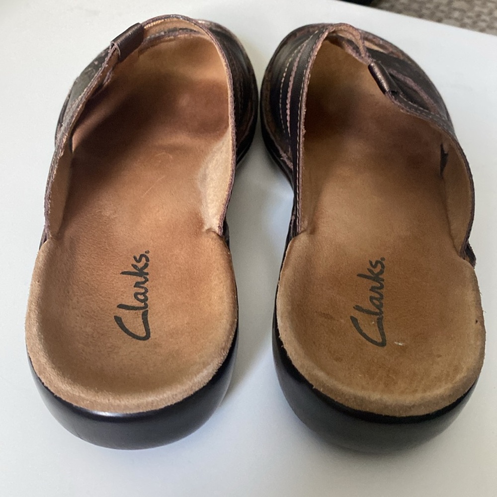 Clarks sandals - Picture 2 of 4